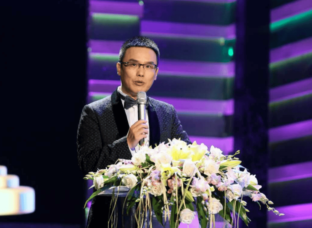 央视著名主持人张羽:工作26年零失误,当红时离职去当名企副总裁