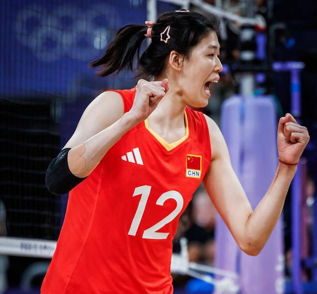 中国女排3-1战胜塞尔维亚 李盈莹建功龚翔宇助阵 挺进8强