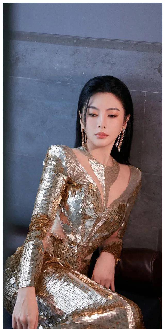 爱情无关年龄:张雨绮与 25 岁职篮选手的浪漫新篇