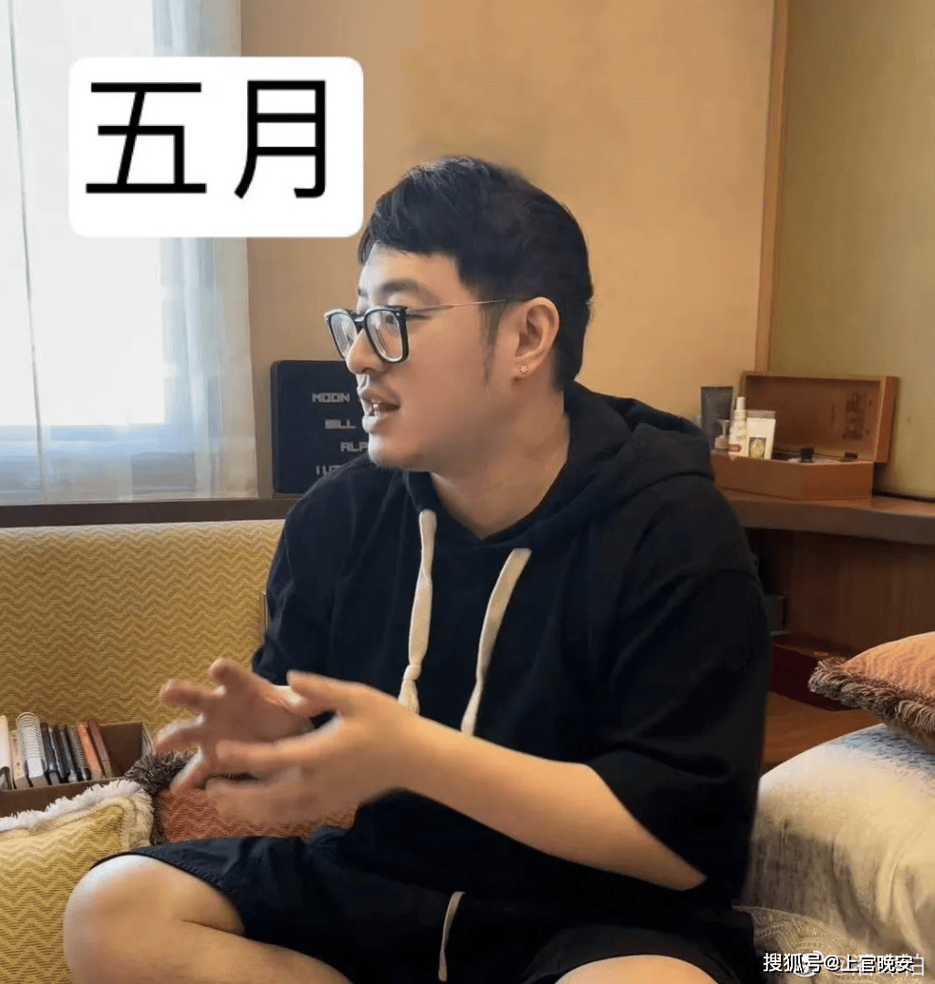 潘玮柏发胖到200斤,脖子都不见了,网友:再胖16:9都放不下