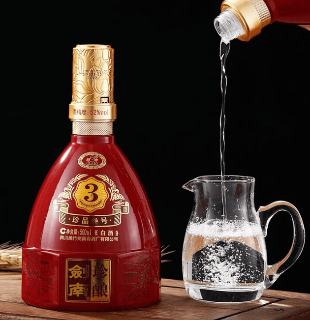 公认"性价比超高"的3款白酒,每一款都是纯粮酿造,口感不俗