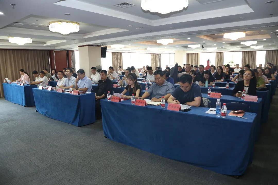 包括金融街集团(华融基础),金融街资本运营中心(新动力公司),广安控股