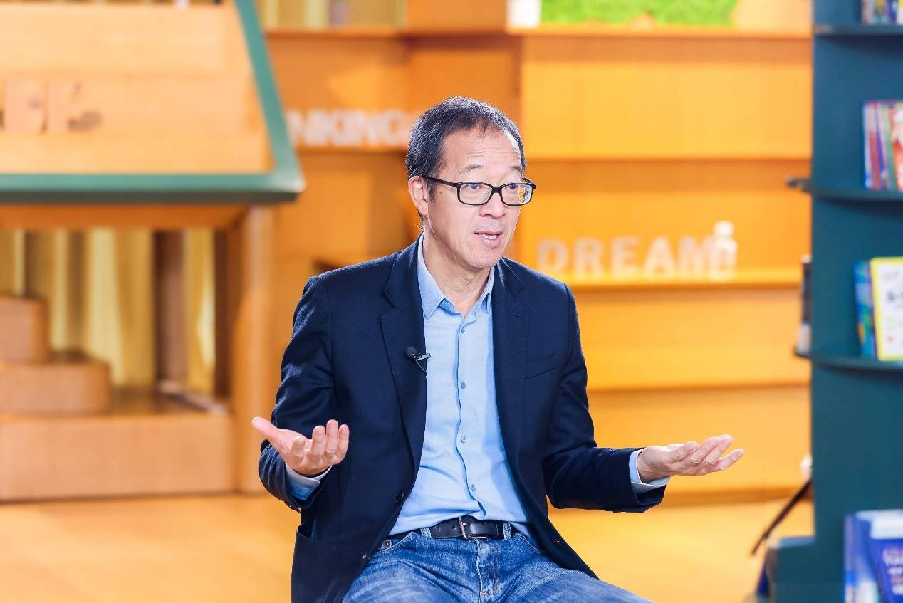 东方甄选破局:俞敏洪带领新东方进军新零售,筹谋线下会员店