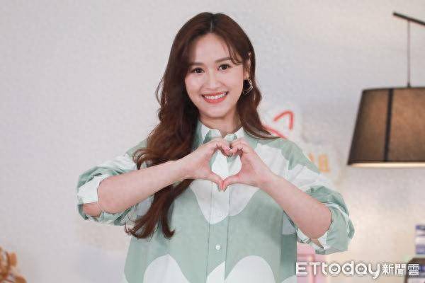 吴姗儒月子做一半主持金钟!曝医生担忧 扛下压力:医疗跟娱乐跨界合作