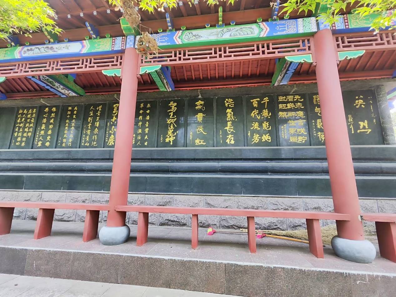 铭记红色历史,传承红色基因_革命_事迹_烈士陵园
