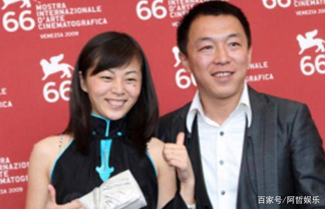 黄渤隐藏22年妻子曝光!原来是我们的老熟人67,难怪多年零绯闻