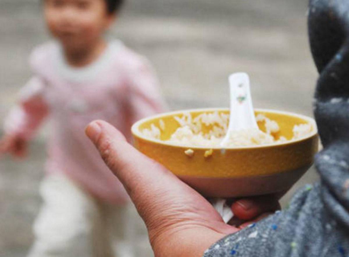 饮食习惯对儿童的影响大吗(孩子不认真吃饭应该怎么引导)