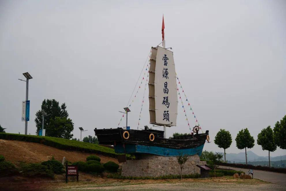 共有豪华游艇,画舫,快艇等旅游观光船只10余艘,供游客领略雪野湖风光