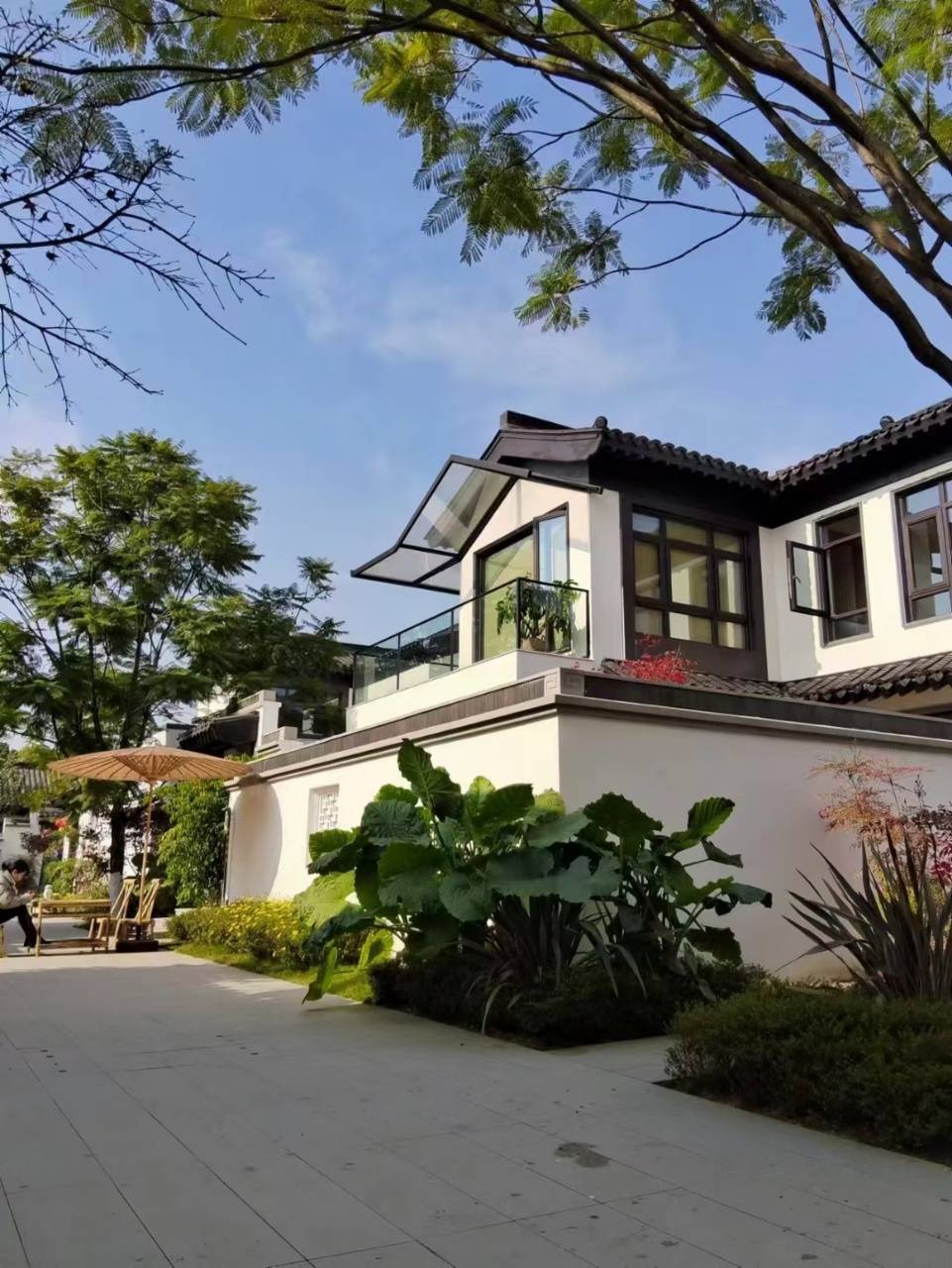 安仁古镇成都院坝别墅提供了不同面积和价格的选项,以满足不同客户的