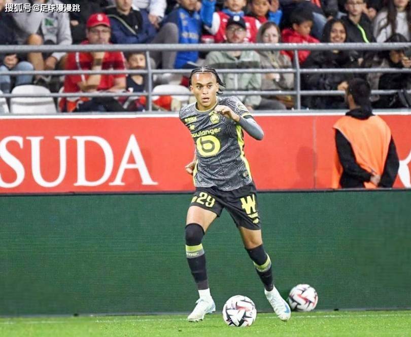 姆巴佩弟弟,法甲完美首秀!上场7分钟1助攻,17岁中场未来可期