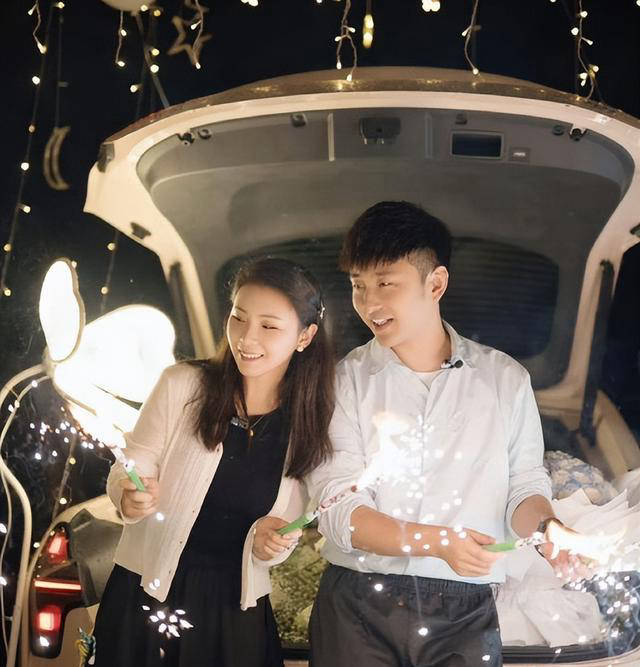 夺金16周年!奥运冠军何可欣被帅气男友求婚,幸福即将开启