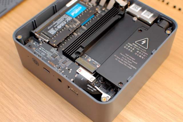 零刻新一代EQR6办公迷你主机体验:集成度更高,性能更强悍