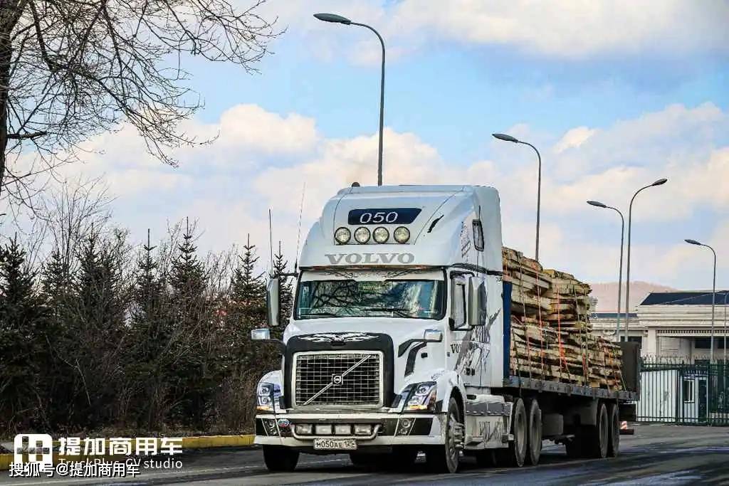 绥芬河口岸俄罗斯卡车实拍来了,这美卡真不是一般多!