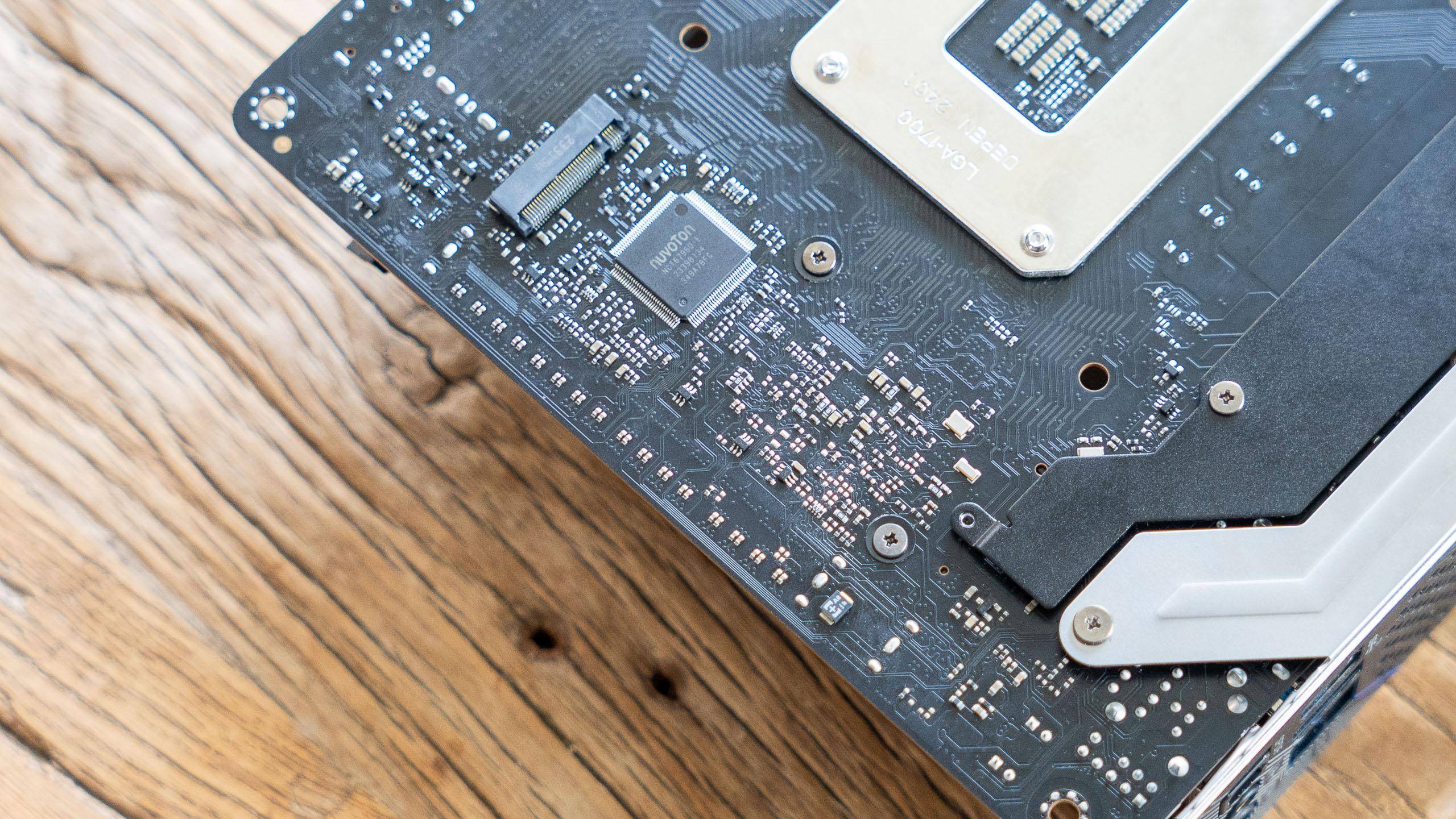 2 ssd pcie 4.0 固态硬盘接口.其他接口方面除了前置usb 3.