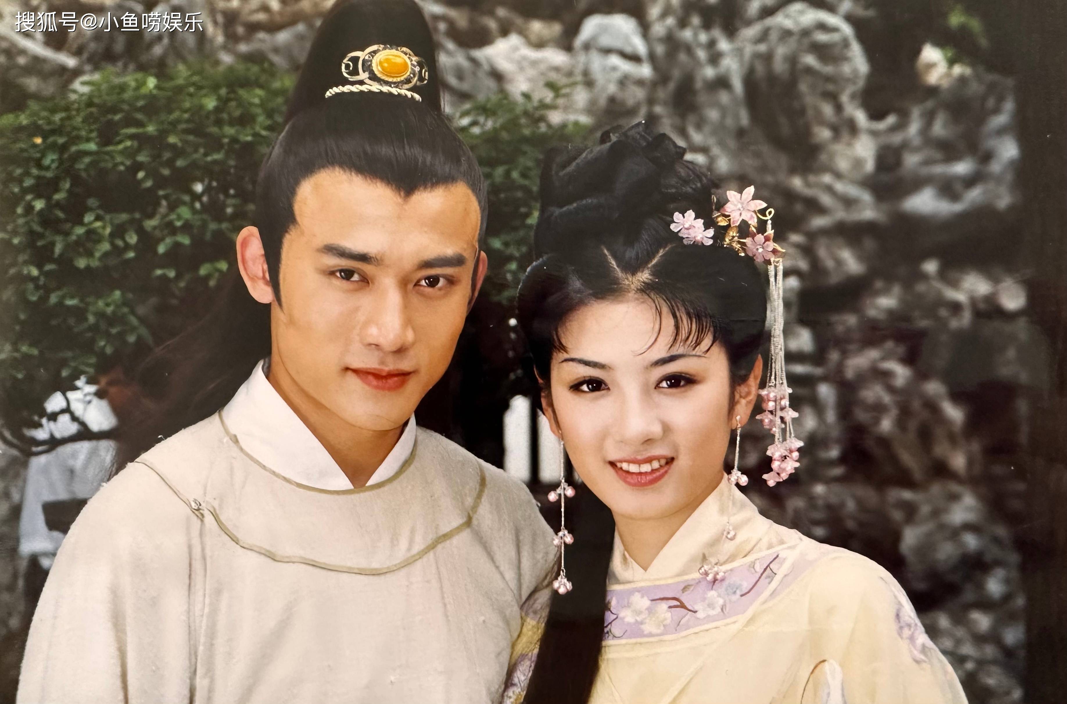 聂远:二婚娶小9岁美女粉丝,每月给妻子300万生活费,被当儿子哄