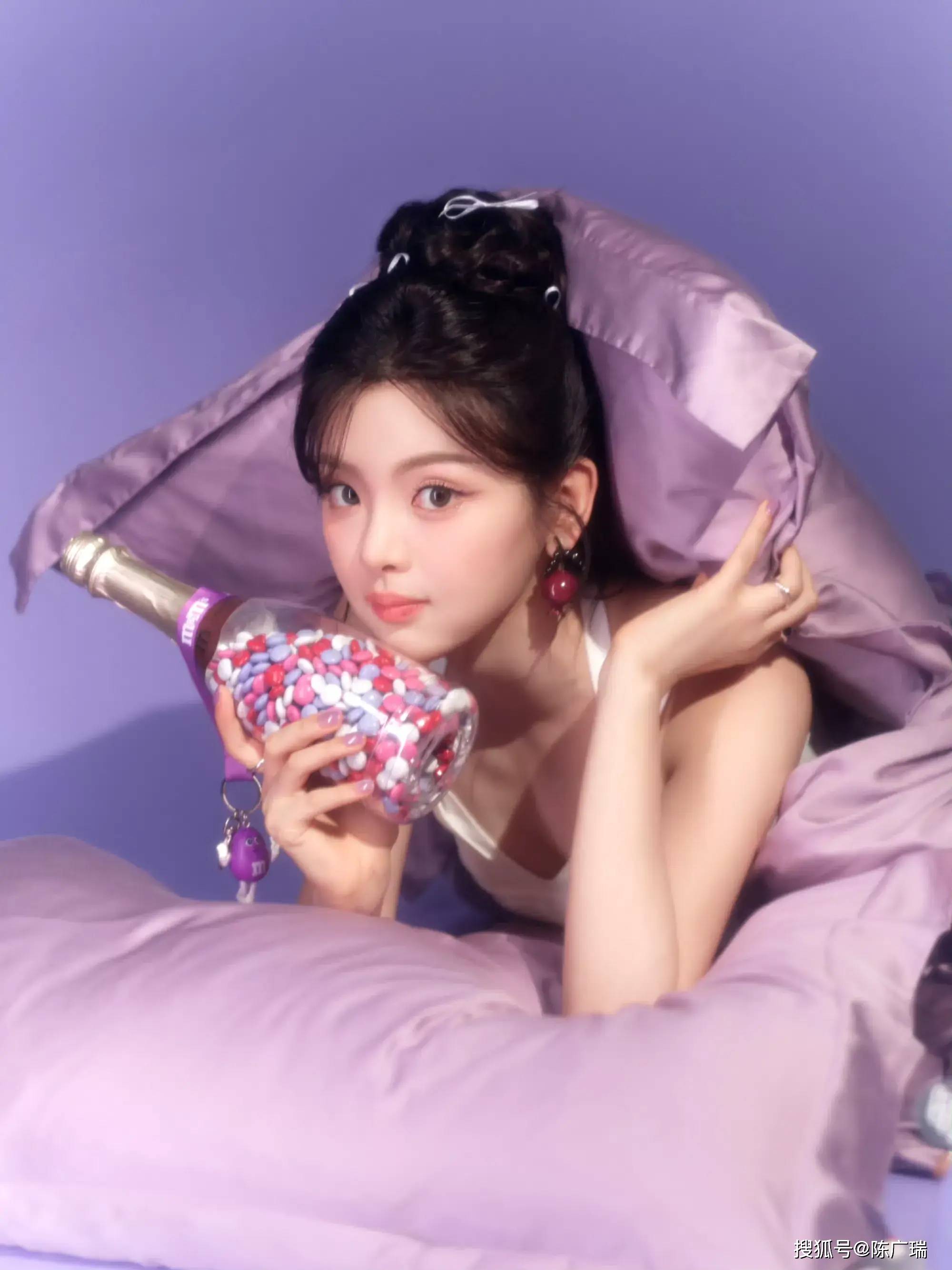 杨超越 高清绝美壁纸分享
