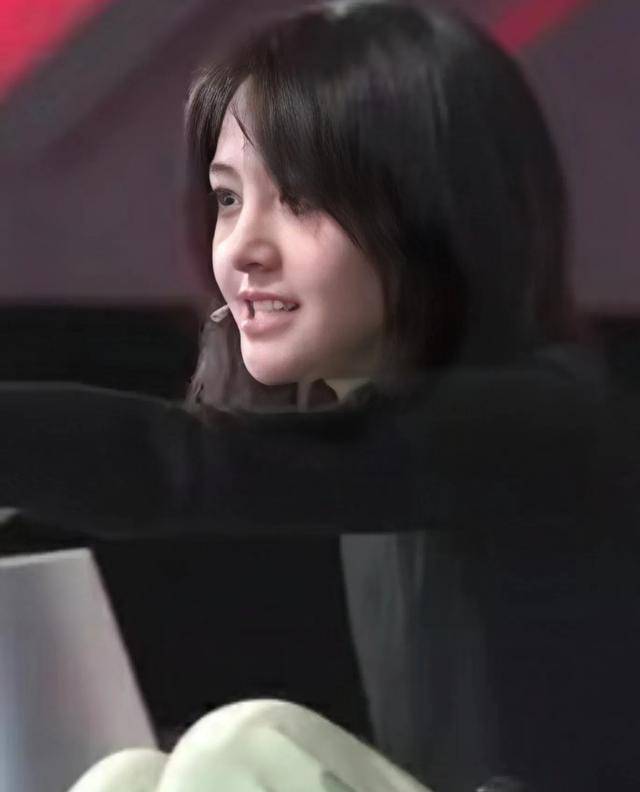 郑爽_小白花_长相