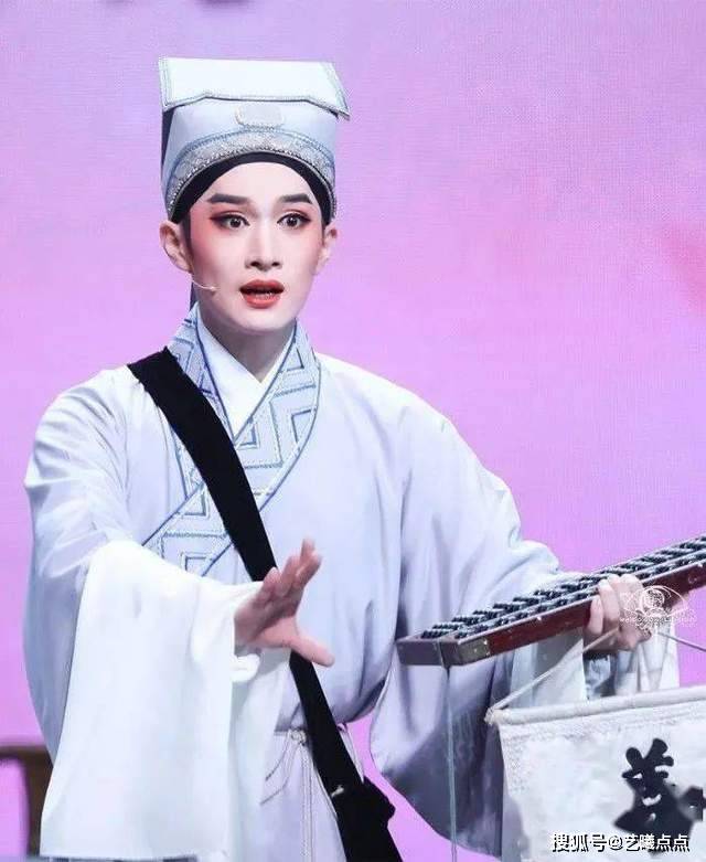 越剧舞台,四位当红"新生代"演员,谁是最美花旦,最帅小生?