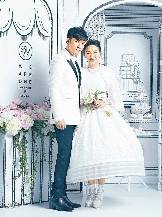 古巨基晒全家合影!52岁妻子高龄产子,可惜儿子长相随妈没爸帅气