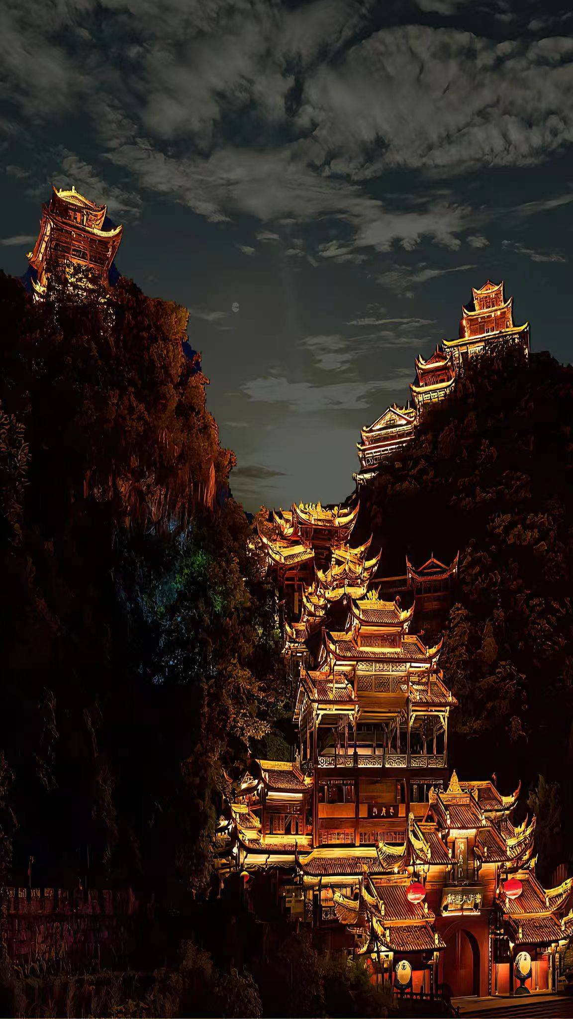 行程在洪崖洞的夜景中画上圆满的句号,我们带着满满的回忆返回温馨的
