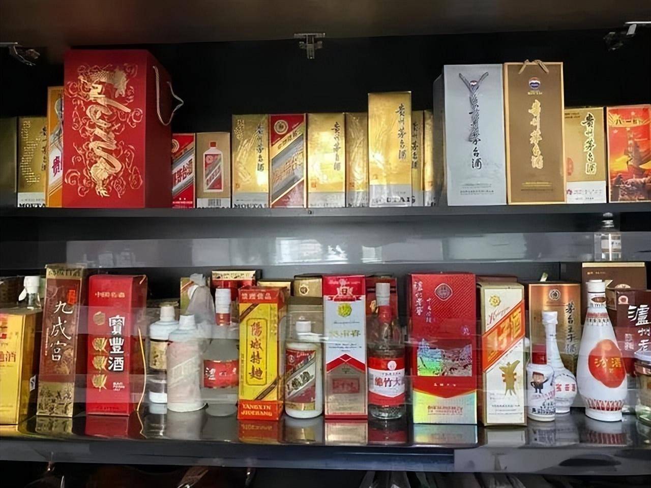 一时间,舆论哗然.收藏也违法?个人收藏与非