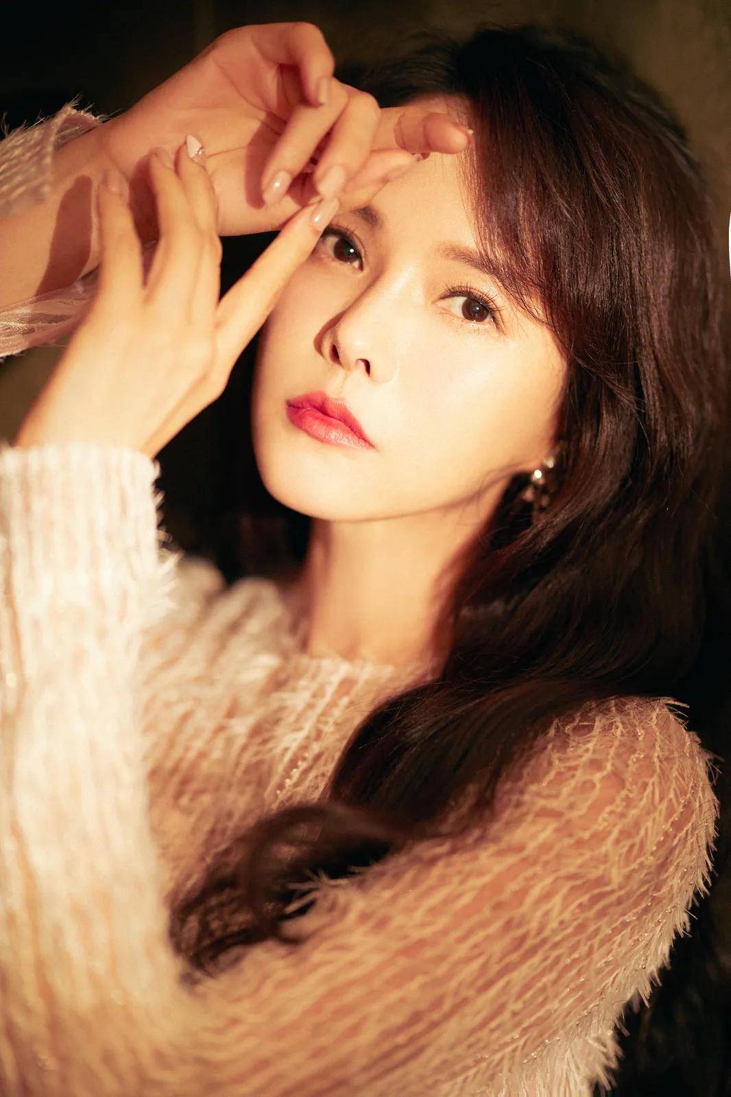 伊能静:娱乐圈最好命的女明星,两任老公都是恋爱脑,要做一辈子"美少女