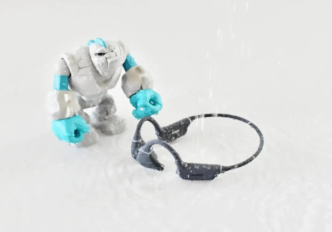 国庆出行好伙伴！一款不容错过的骨传导耳机！