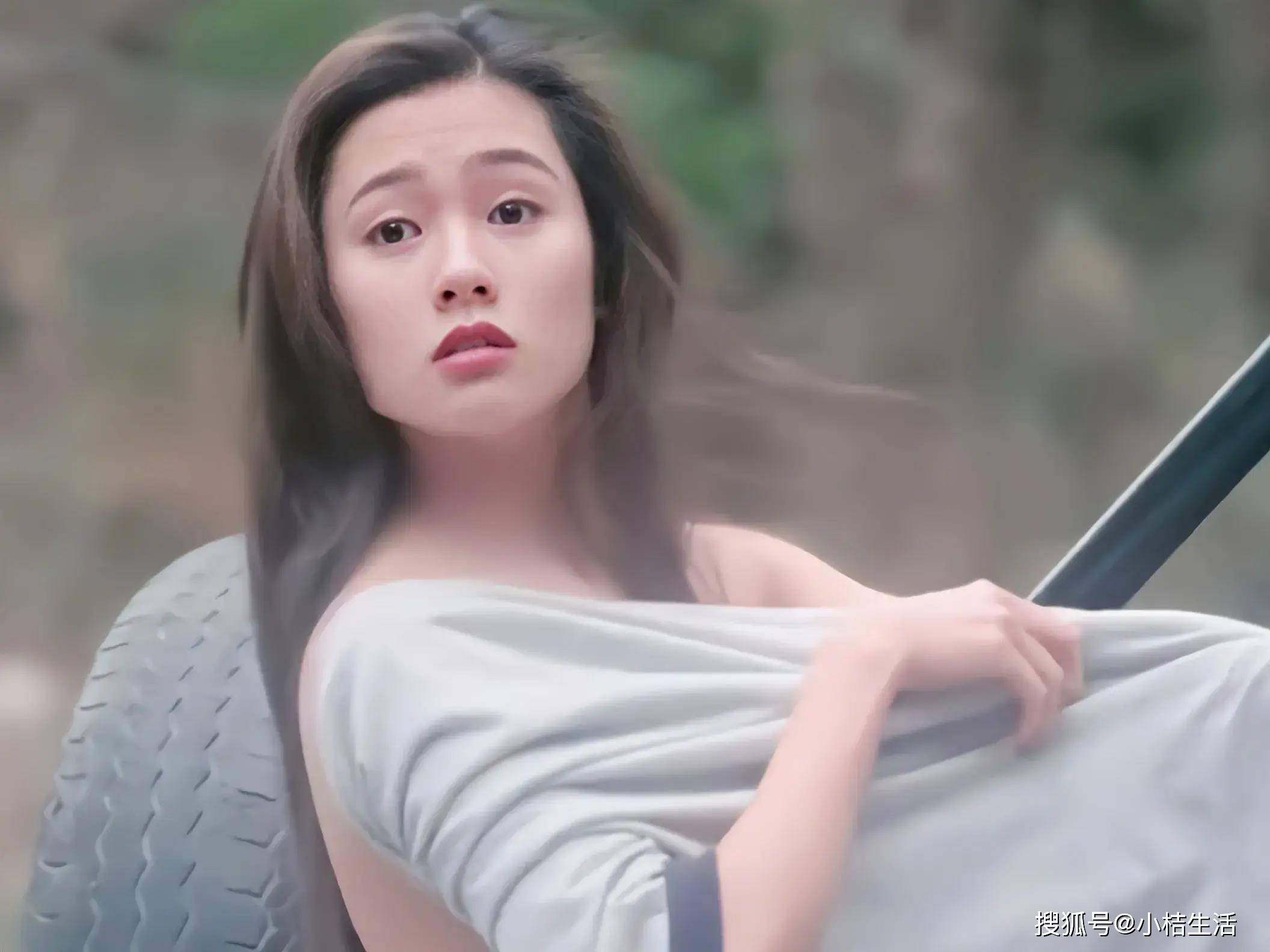 香港经典三级电影《蜜桃成熟时》大胆追求自由的爱,引人深思!