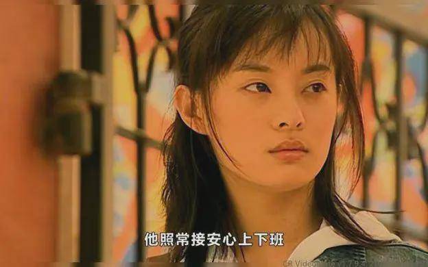 41岁孙俪新戏杀青,皮肤白皙如凝脂,换了发型快认不出,太美了!