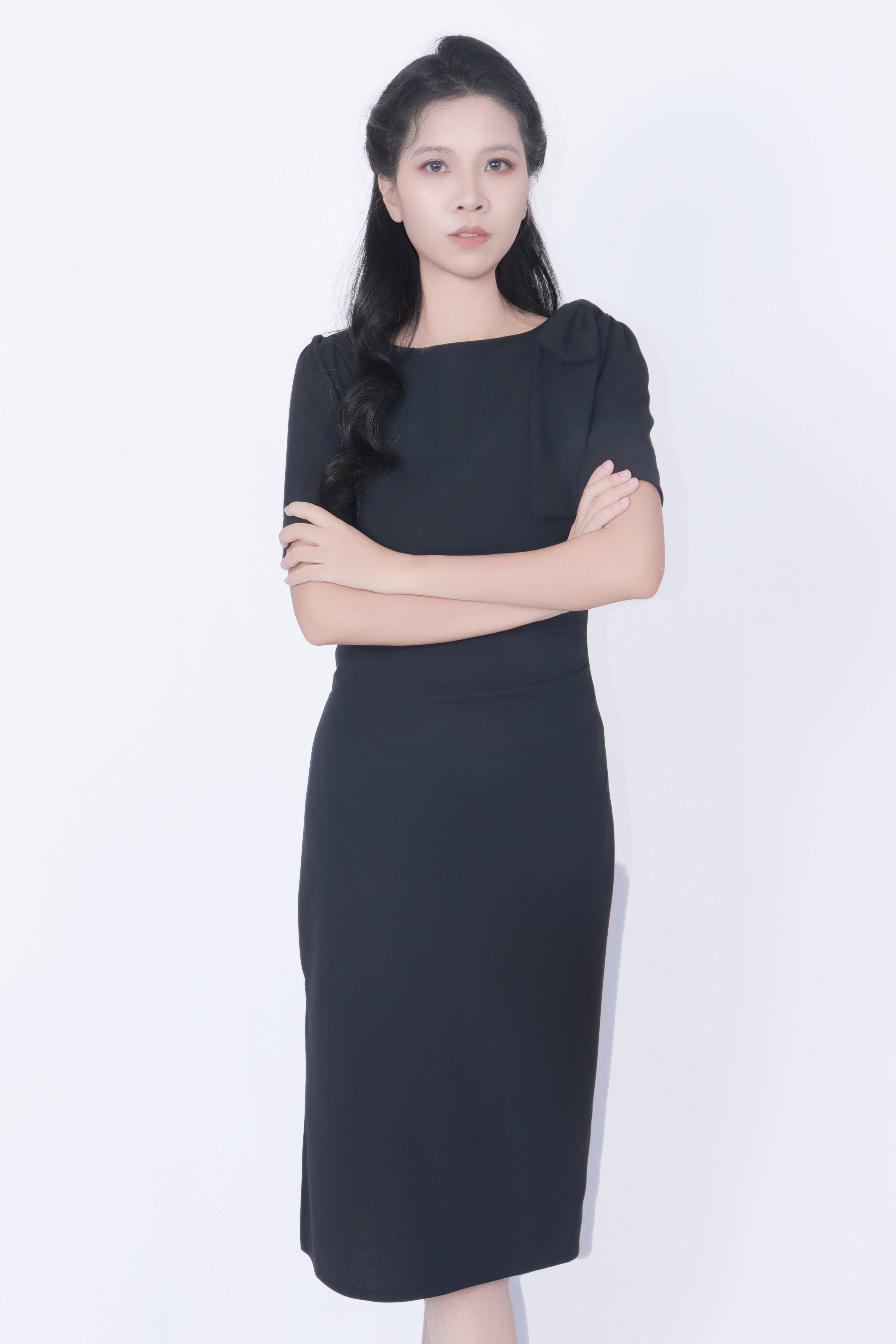 跨界新星:女模特小丫头的多面魅力