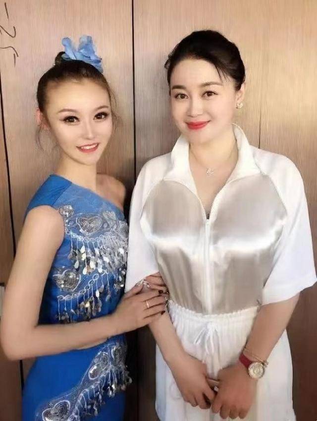 真正关婷娜的老公是谁图片