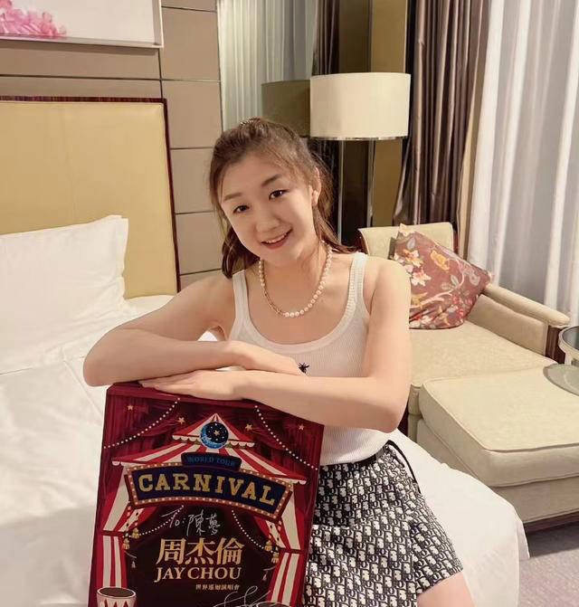 陈梦宣布退赛，马琳感到意外，孙颖莎送上祝福-陈梦击败孙颖莎获女单冠军