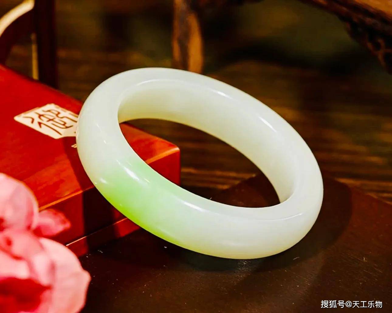 原创
            色艺双绝的昆仑玉！青海和田玉都有哪些色彩？(图8)