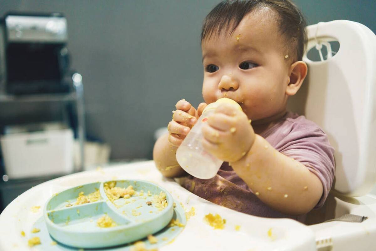 给宝宝添加辅食时需要注意这4点,宝妈要提前知道