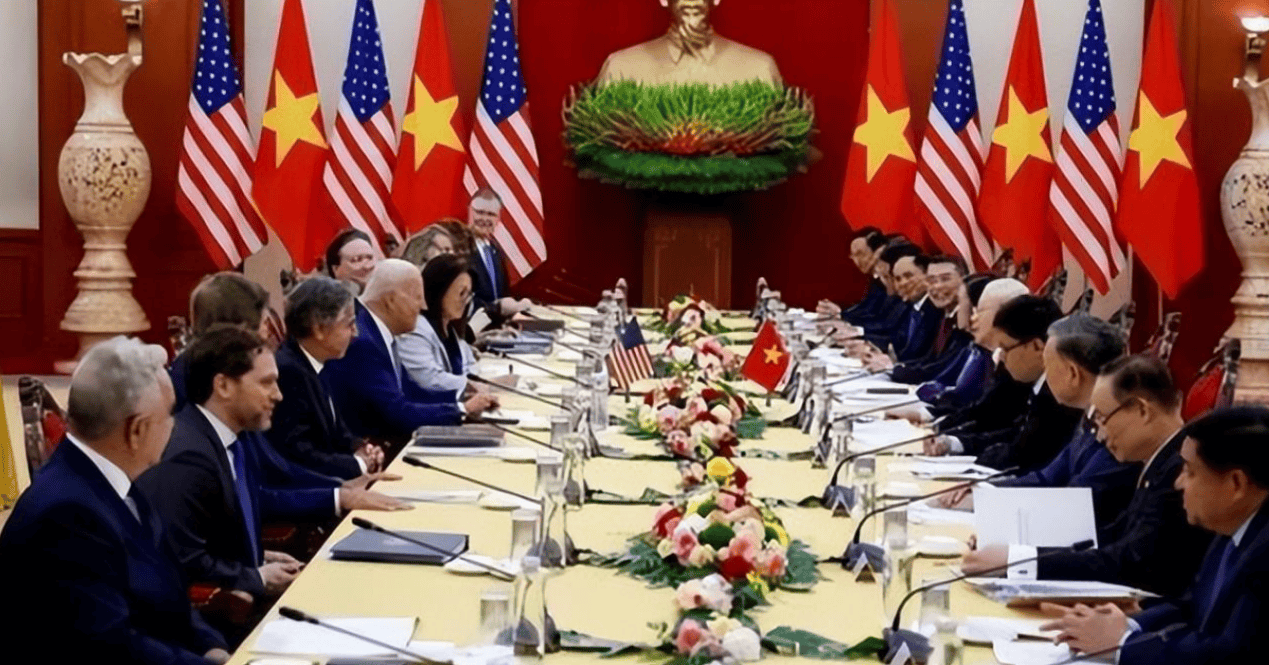 苏林终于见到拜登,美越却一反常态,关键时刻,中国收到好消息