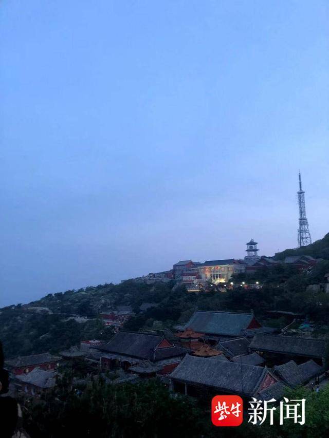 原创            大学生兼职“泰山陪爬”提供情绪价值，订单排到了深秋-【泰山钟点工兼职|泰山临时工兼职|泰山小时工兼职】