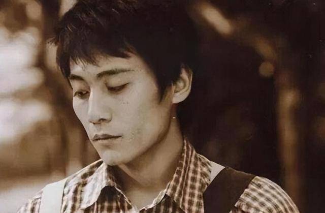 刘烨:为照顾重病外国妻子息影3年,现在妻子43像50,仍不离不弃_安娜