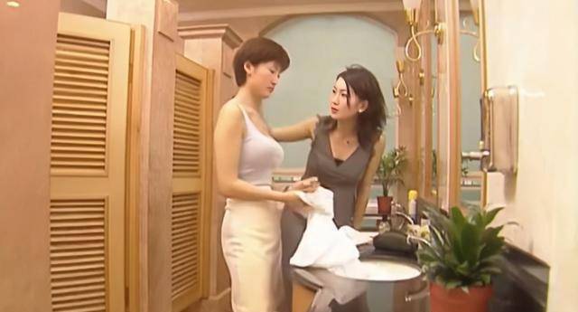 盖丽丽:要颜值有颜值,要身材有身材,却因一场哺乳戏"而落寞