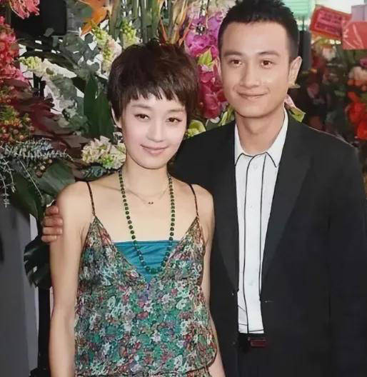 42岁姚笛变得不敢认了，离婚10年，马伊琍赢得云淡风轻_文章_婚姻_童佳倩