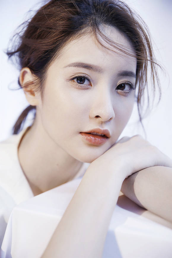 女演员(赖雨濛)的经纪人