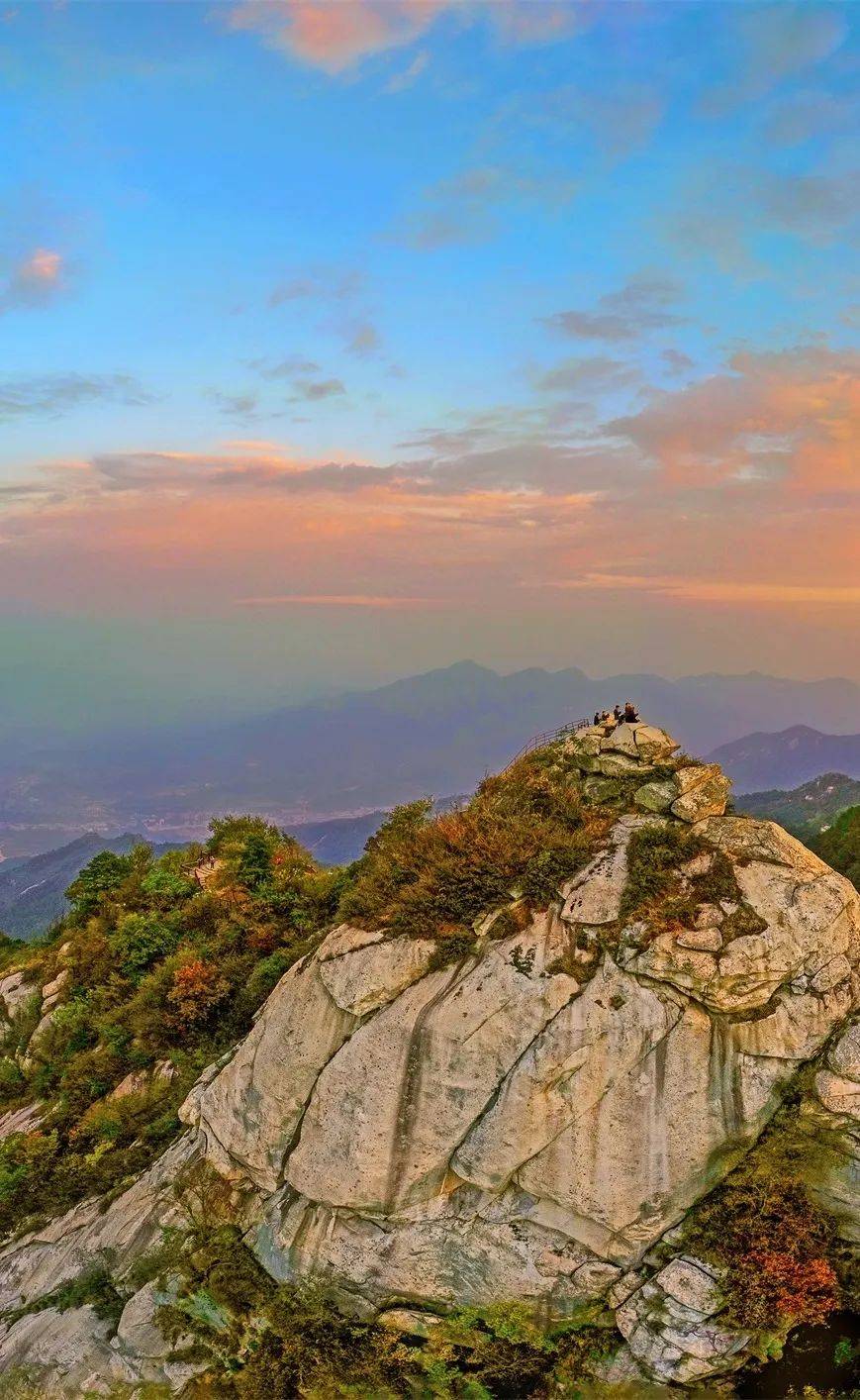 鸡公山多高图片