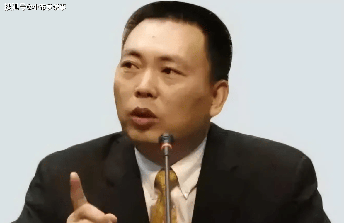 他是步步高创始人,移民美国二十多年,却持续给中国捐款十几个亿!
