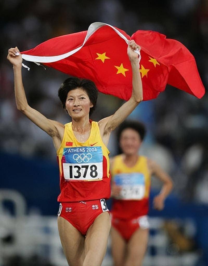 "万米神鹿"邢慧娜:与刘翔同时夺冠,却被第二名质疑少跑一圈