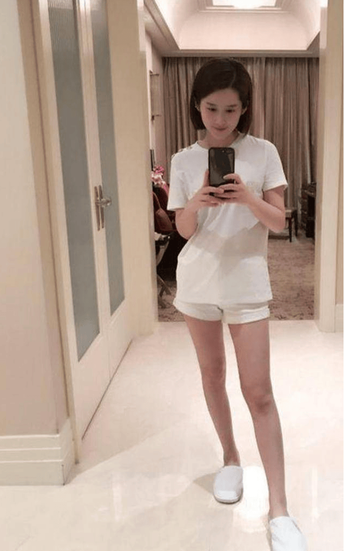 新一代"星女郎"景如洋:肤白貌美大长腿,撞脸刘诗诗气质绝佳!