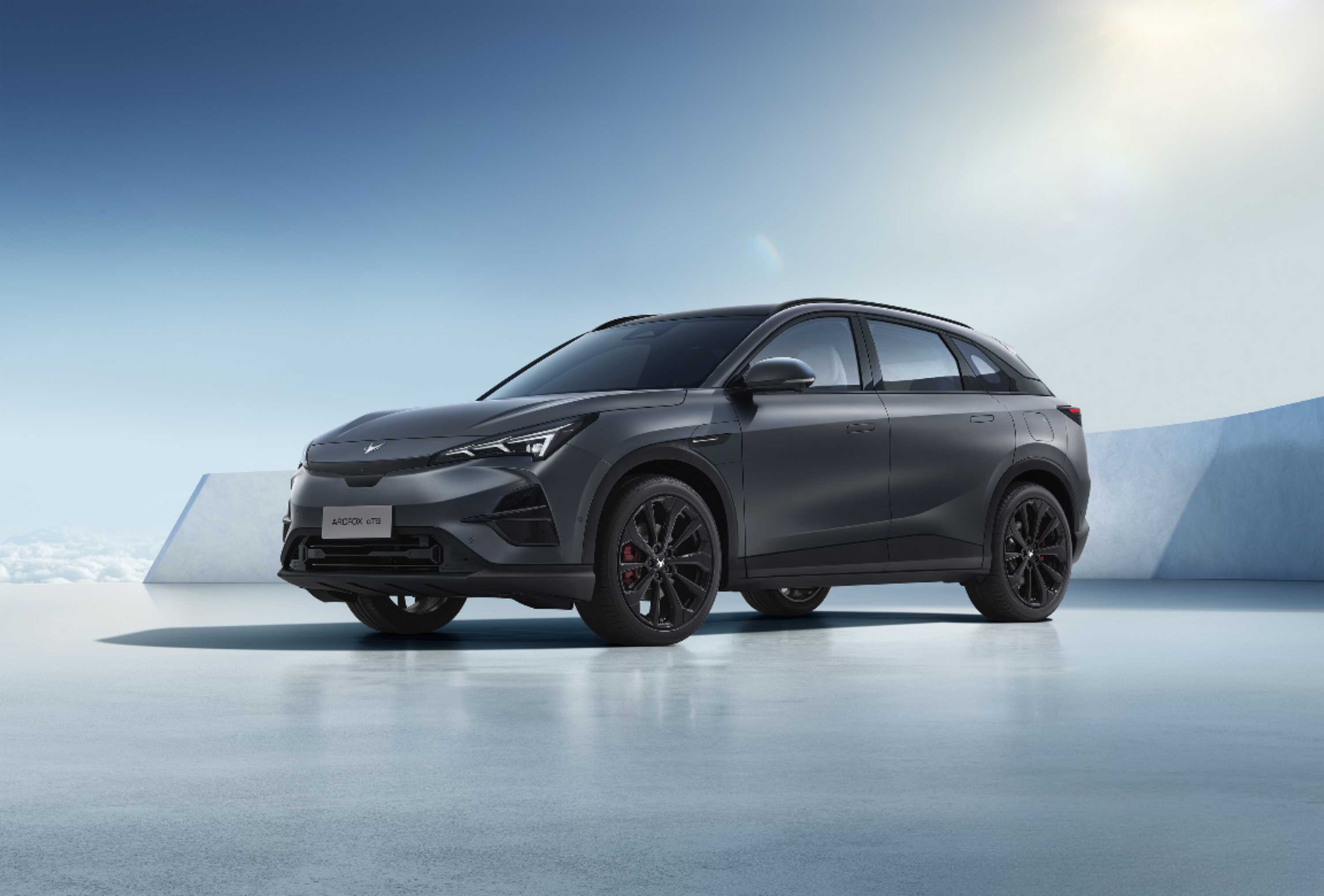 智能纯电的suv,极狐阿尔法t5