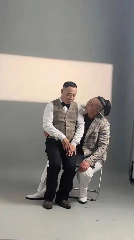 在家不干活、手上不离ad钙奶，雨姐背后的男人老蒯，另有三重身份_视频_东北_生活