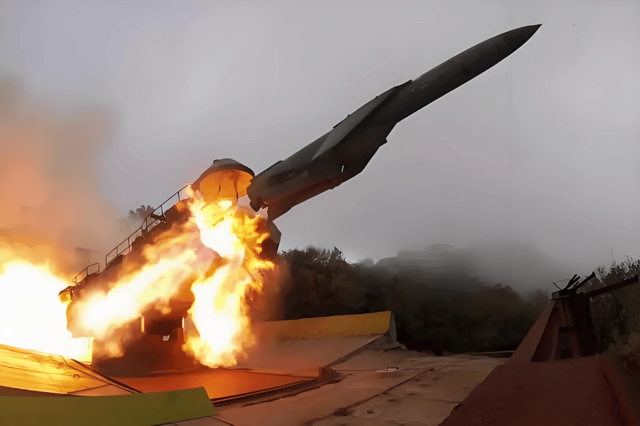 反击到了!不到24小时,190枚火箭弹直扑以色列,3000枚导弹就绪