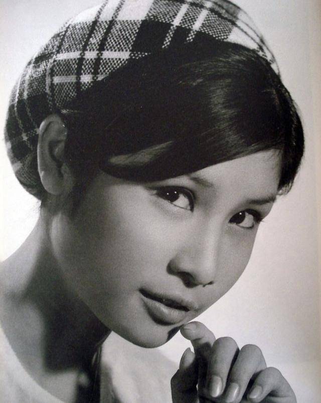 李丽丽病逝,患肺癌数年没重视,一生未婚保持单身_汪曼玲_照片_发展