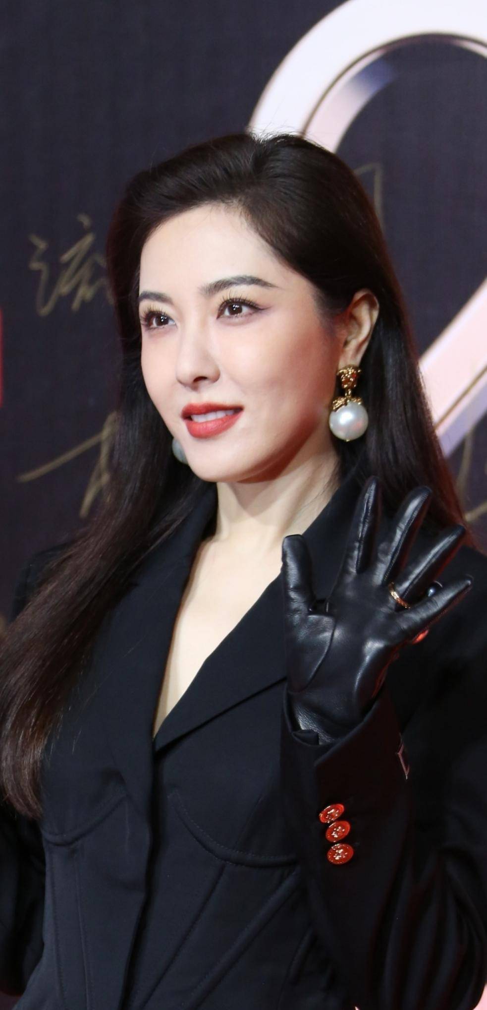 "怼脸图",网友:真实的明星其实和普通人没什么两样_颖儿_蔡文静_曾黎