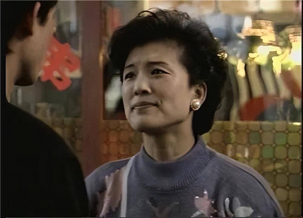 61岁才当妈妈,与丈夫丁克40多年,71岁的宋春丽活成了想要的样子